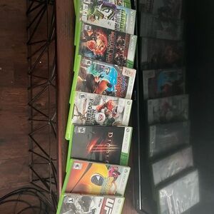 Xbox 360 Video Game Bundle - Green Cases